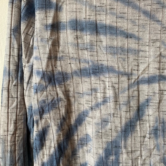 Lucky Brand Tye Dye Blue Long Sleeve XS Knitted Look - Picture 4 of 9